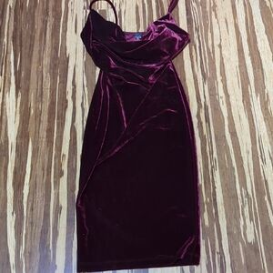 Windsor Bodycon Drape Velvet Burgundy Dress